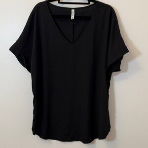 Zenana Outfitters Black‎ V-Neck Rolled Sleeve Blouse Size 1X